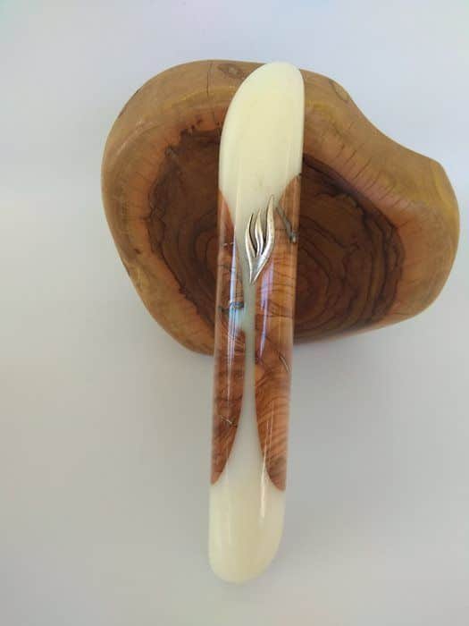 27-1 מזוזה 12 עץ זית ואפוקסי לבן