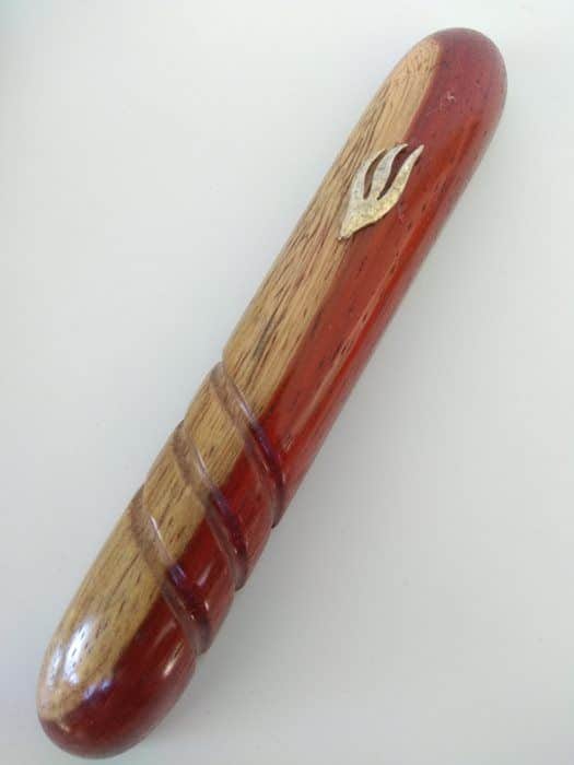 29 בית מזוזה 12 עץ פדאוק וחריטה