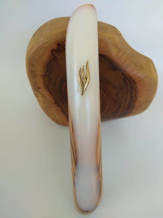 36-1 מזוזה 15 עץ זית ואפוקסי לבן