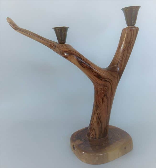 CA2 פמוט עץ זית עם כנים