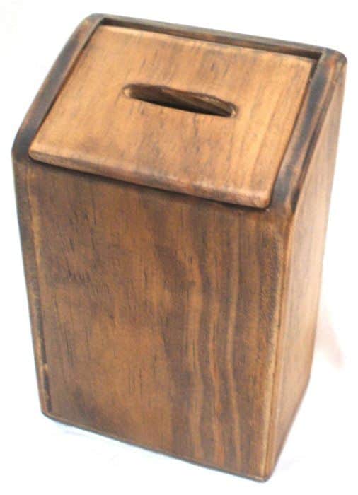 KU2-1 קופת צדקה עץ קרולינה צבוע ללא כיתוב