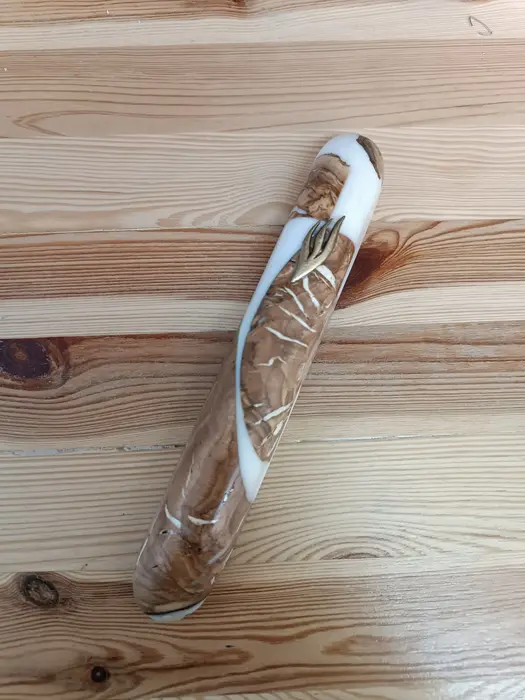 47 בית מזוזה 15 עץ זית אפוקסי לבן